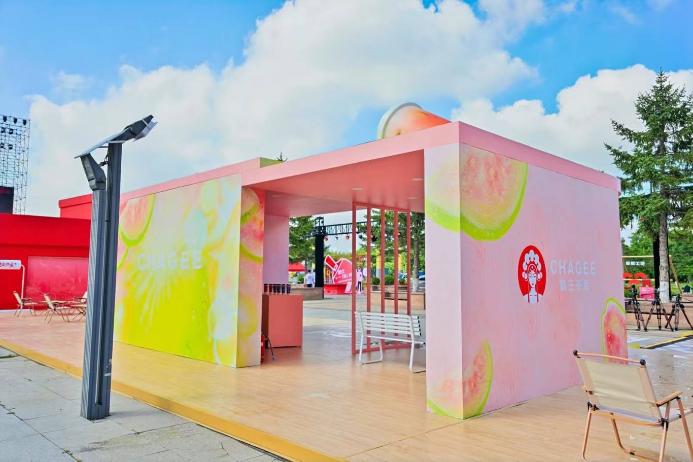 200萬用戶背后 是紅旗品牌的“上有老,下有小”