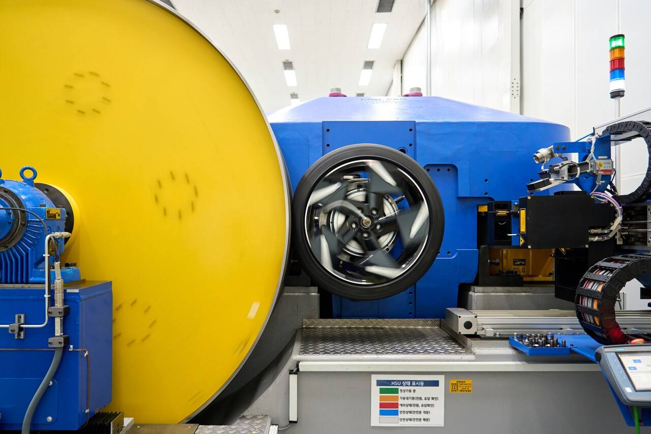 抵御零下40度暴雪!看現代電車是如何開發的!