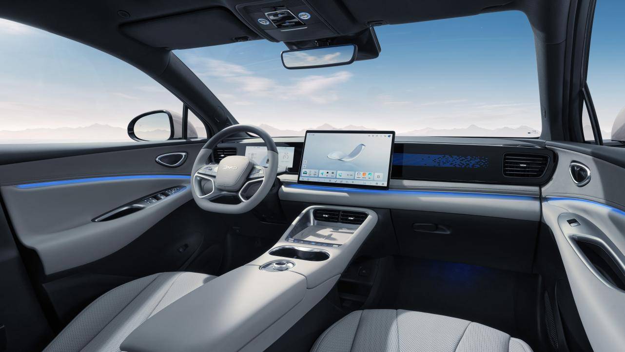 超100項全系配置,入門即豪華,比亞迪海獅06雙車上市