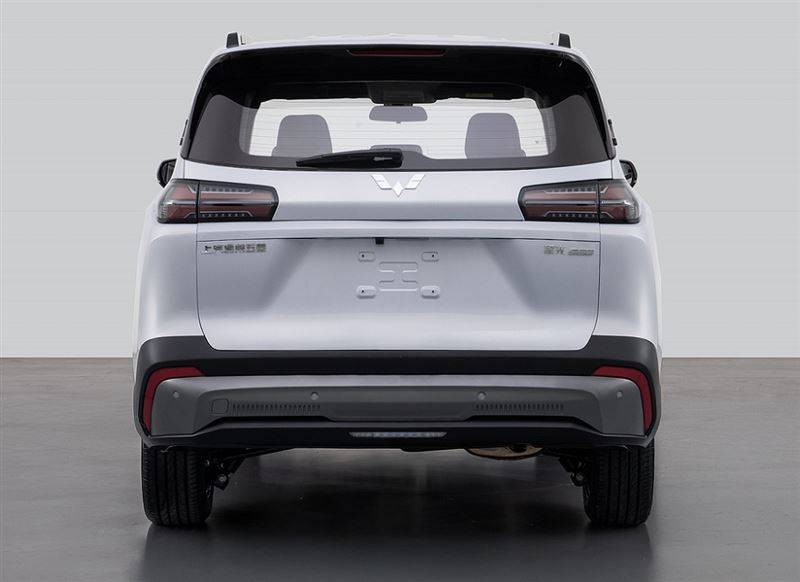 新瓶裝舊酒,五菱星光560瞄準越野風SUV市場