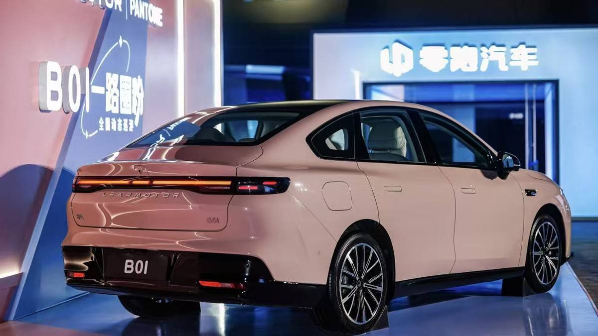 頂配不超12萬元,小米沒造的“紅米”汽車,零跑造出來了