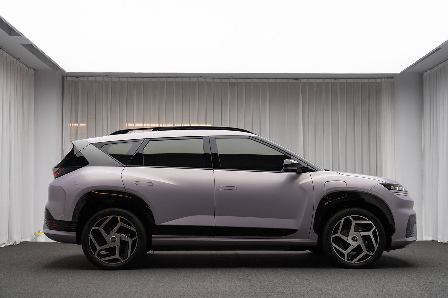 最終定名EO 北京現(xiàn)代首款純電SUV將于9月上市