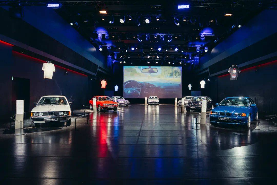 本月,慕尼黑寶馬世界將展出歷代3系,免費入場看!