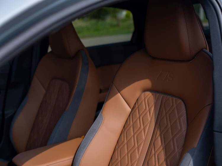 五維進化,標桿新生!一汽奧迪A5L入手價23.98萬-28.98萬