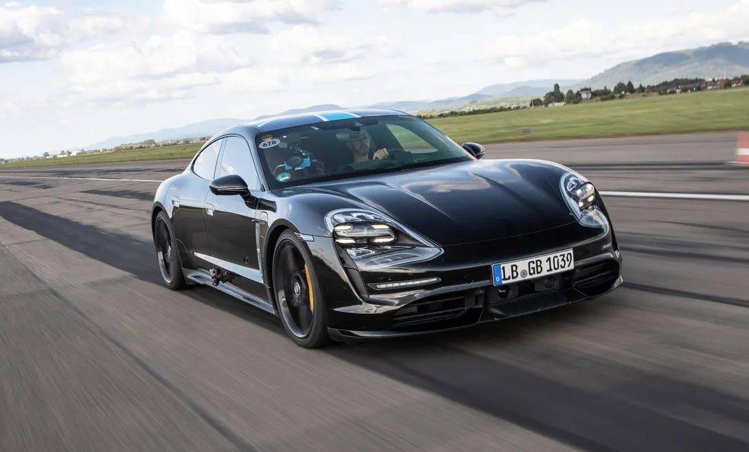 電動車流行24小時耐力測試,大眾也曾做過,平均車速322km/h