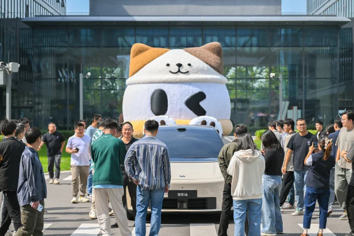 李想:理想i6新顏色正式命名為“云朵黃” 9月底開始交車 李想:理想i6新顏色正式命名為“云朵黃” 9月底開始交車