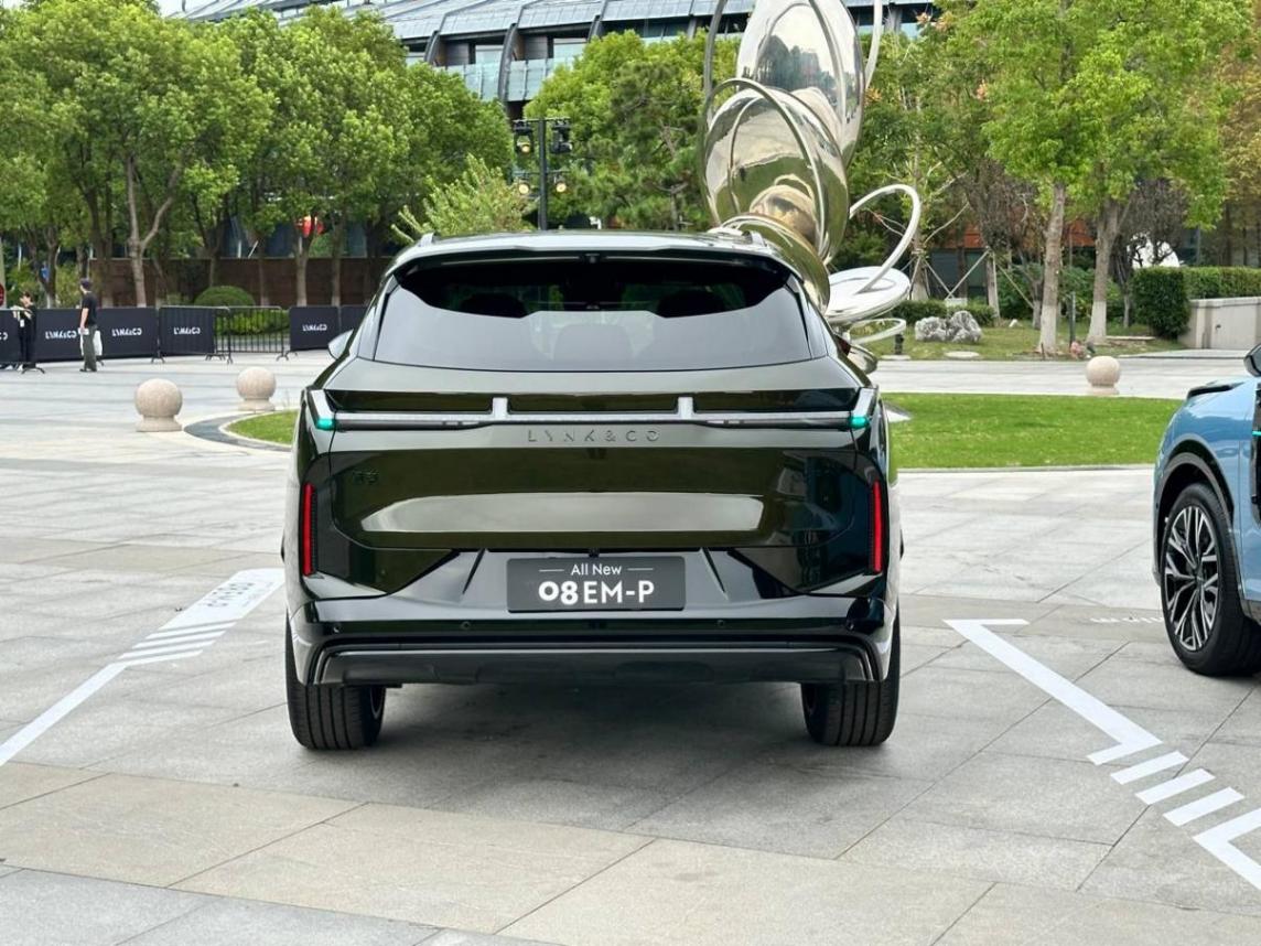 全新領克08EM-P上市限時價15.98萬元起