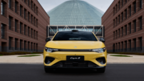 零跑汽車旗下全新車型——零跑Lafa5正式在國內亮相,并首度公布內飾布局