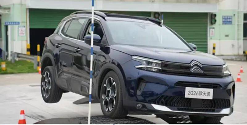 法式駕控征服全路況!東風雪鐵龍與東風標致主力車型硬核實力大揭秘