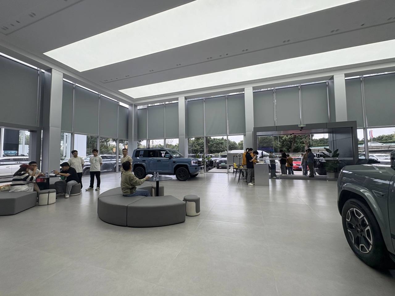 四川以舊換新補(bǔ)貼最后24小時(shí):成都車市上演“末班車”爭(zhēng)奪戰(zhàn)