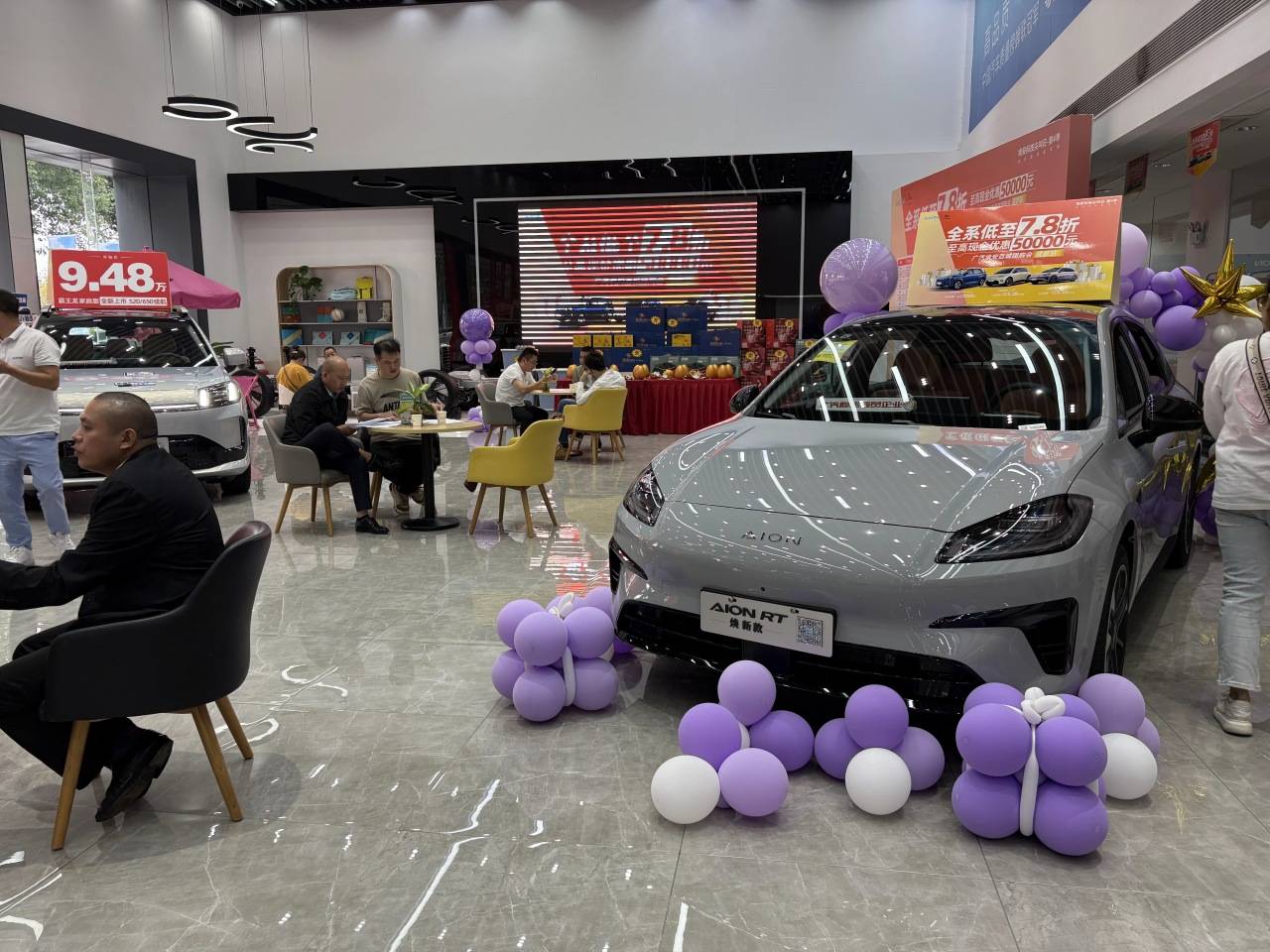 四川以舊換新補(bǔ)貼最后24小時(shí):成都車市上演“末班車”爭(zhēng)奪戰(zhàn)