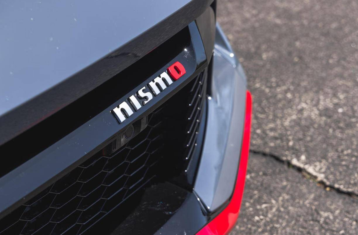 日產Z Nismo引入國內,海外評價一般?2009年的老平臺