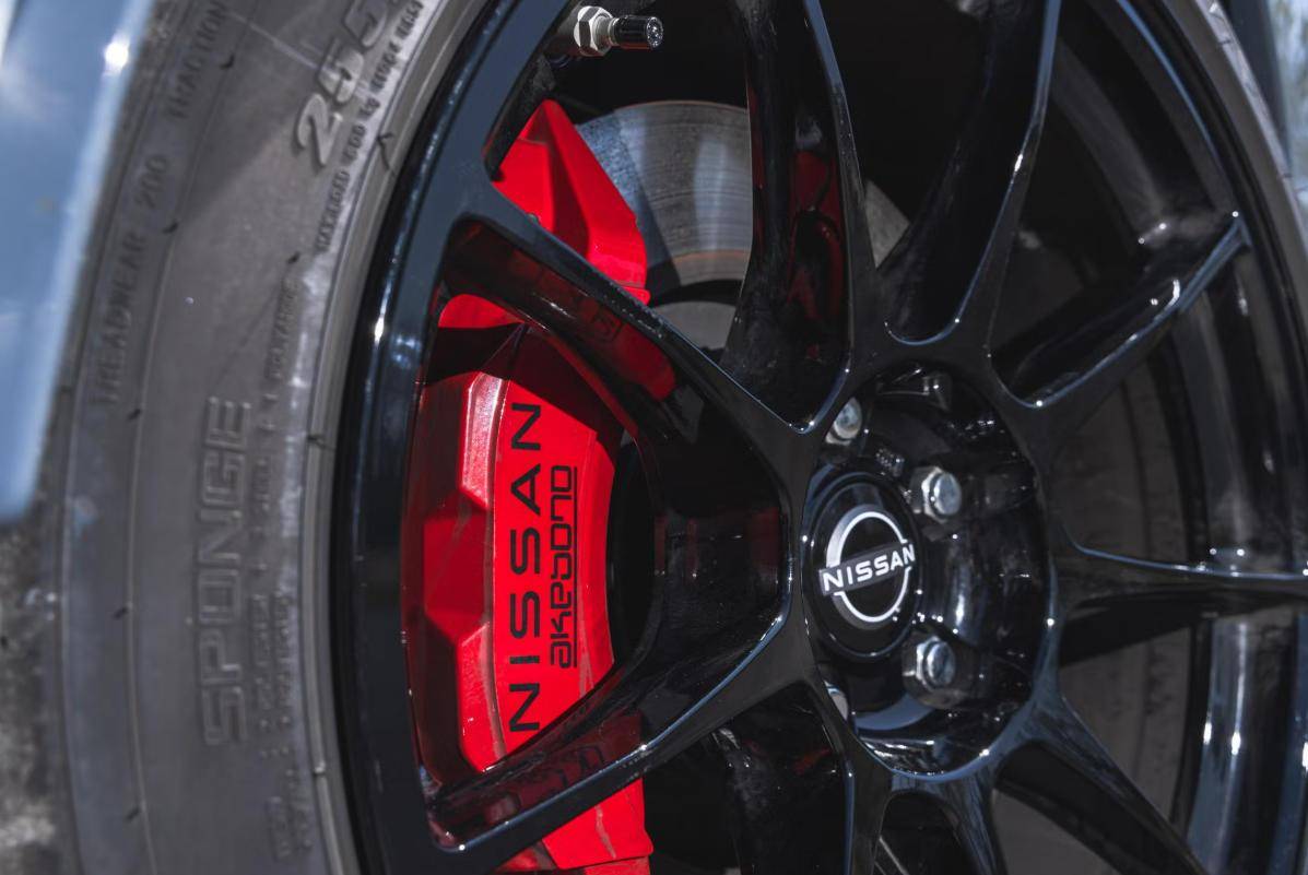 日產Z Nismo引入國內,海外評價一般?2009年的老平臺