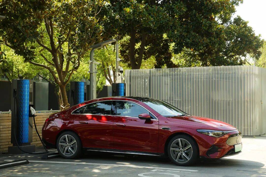 從純電CLA,看奔馳在電動(dòng)時(shí)代定義新標(biāo)準(zhǔn)