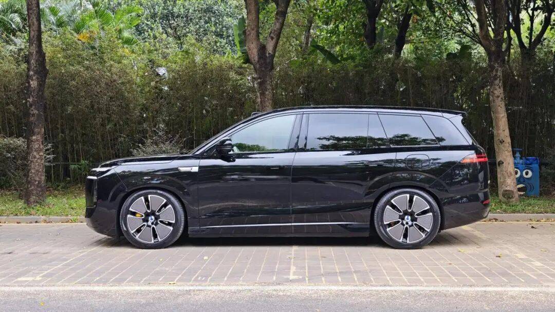 5.2米6座,2.0T三電機,插混四驅,比大哥省7萬以上,28日上市!