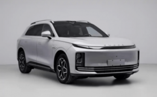 星途ET7申報,抽象的外觀,這蔚來能看得下去?