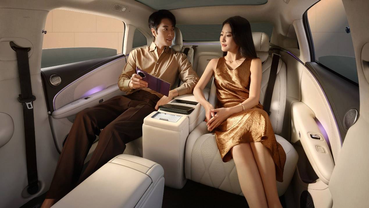 廣汽昊鉑A800內(nèi)飾首發(fā),搭載華為乾崑ADS 4 Ultra版