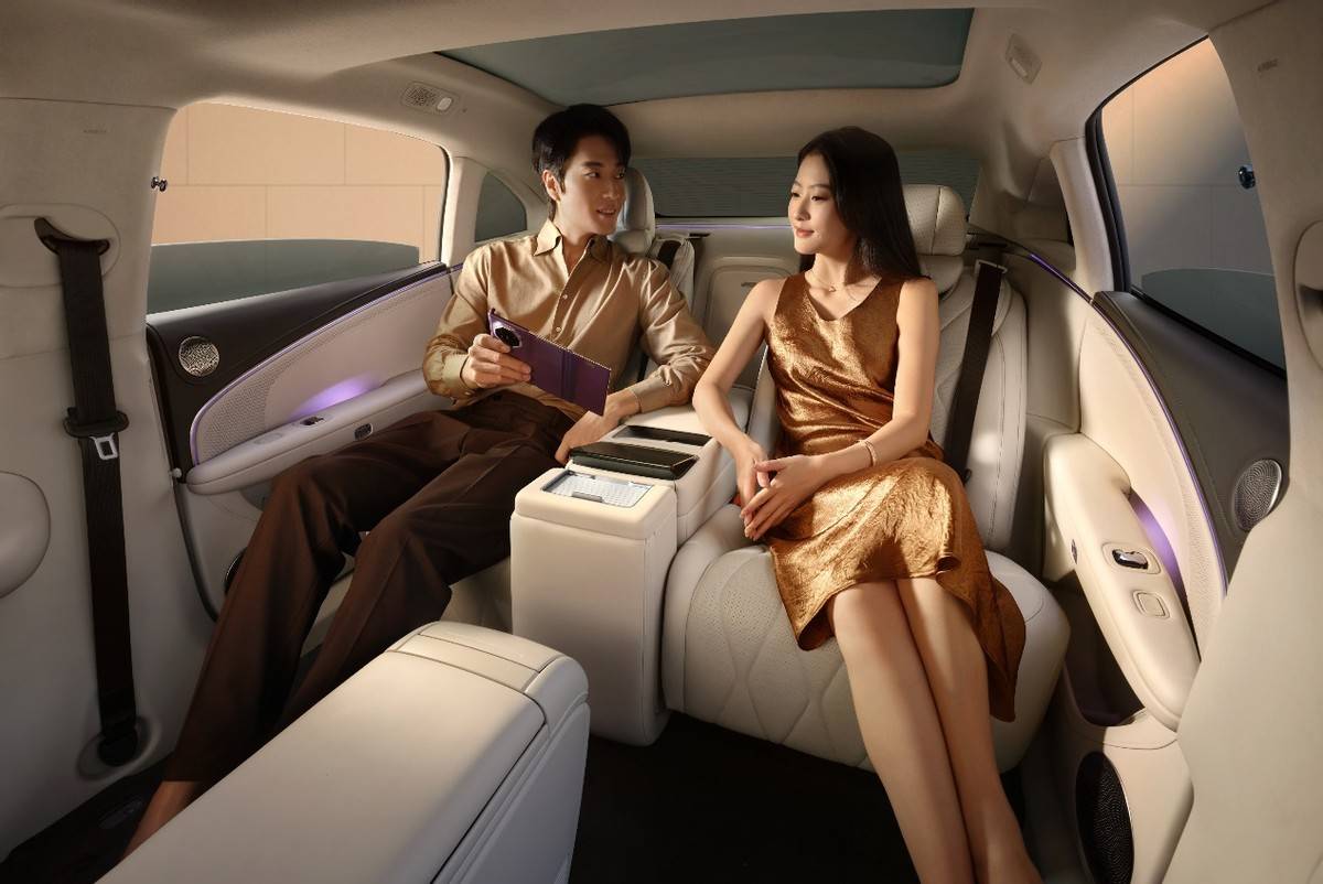 昊鉑 A800 廣州車展亮內(nèi)飾,120km/h L3 智駕破局