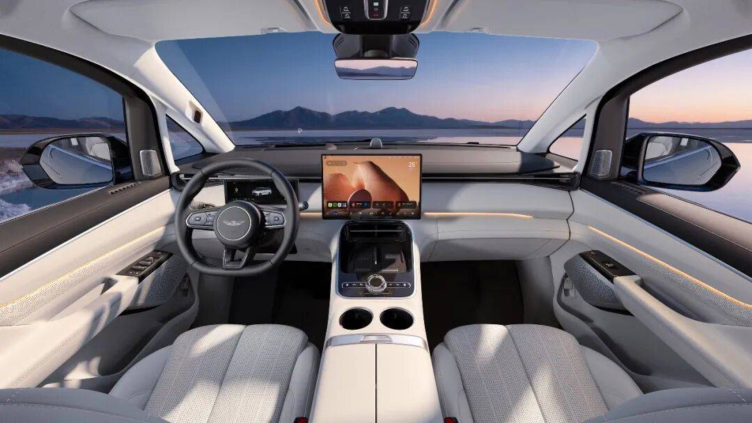 吉利銀河V900登場,高端MPV市場的“王炸”來了