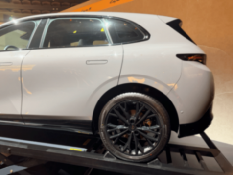 限時(shí)售價(jià)9.28萬(wàn)元起 零跑純電轎跑Lafa5正式上市